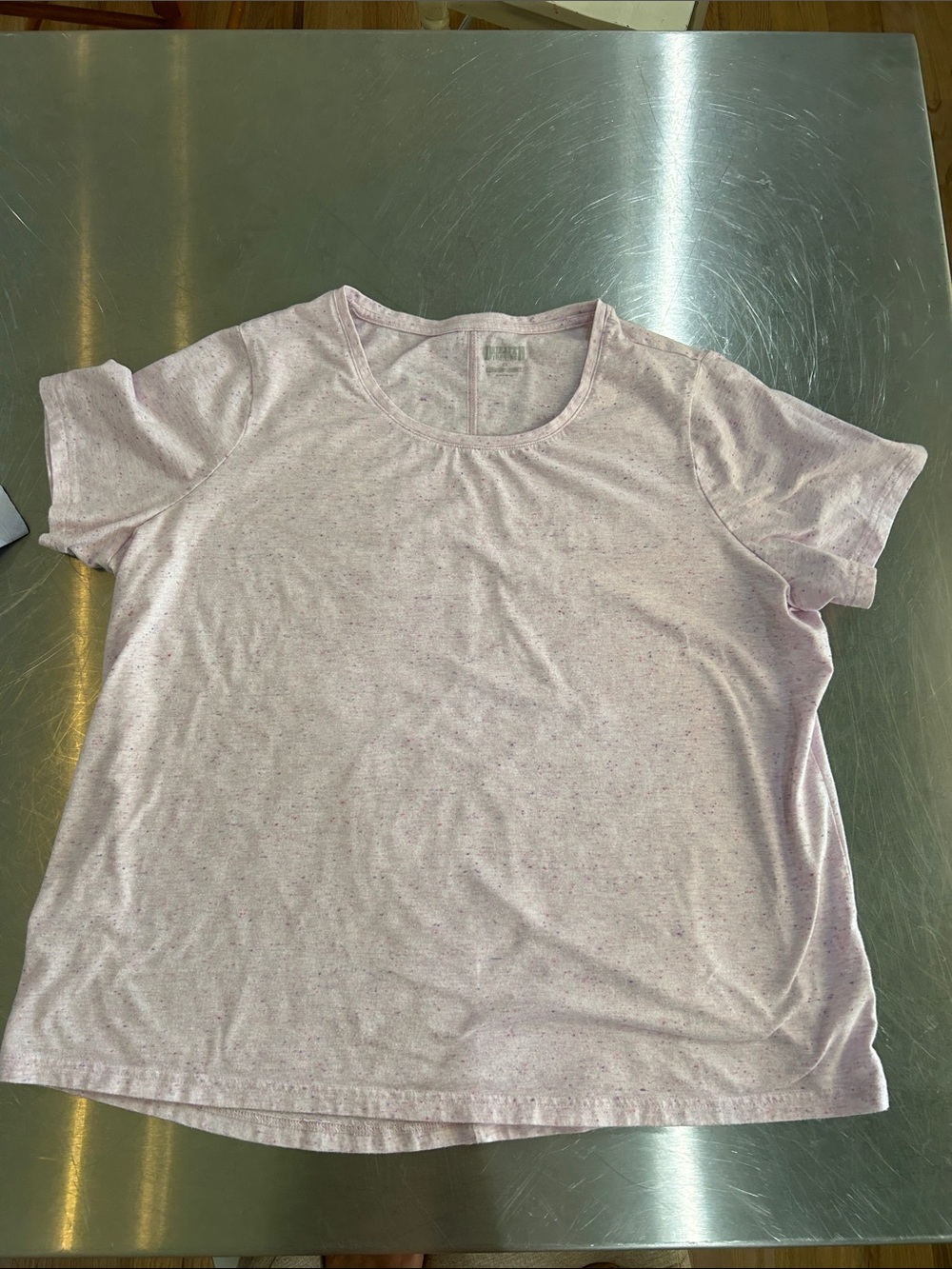 Duluth Trading Co Light lavender Speckled Short Sleeve Tee